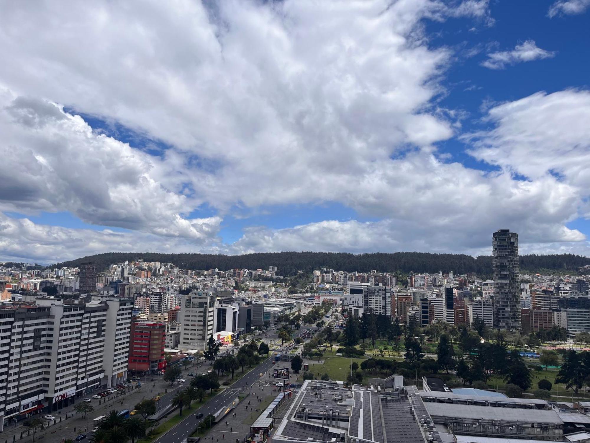 Suite Apartameto 1606 Espectacular Vista La Carolina, Piso 16 One - 키토 외부 사진